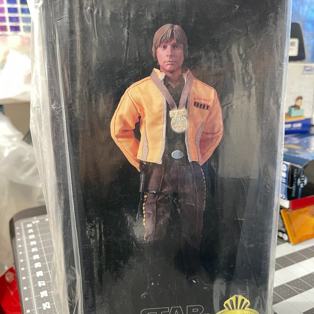 Sideshow Exclusive Star Wars Luke Skywalker Rebel Hero Yavin IV 1/6 Brand New